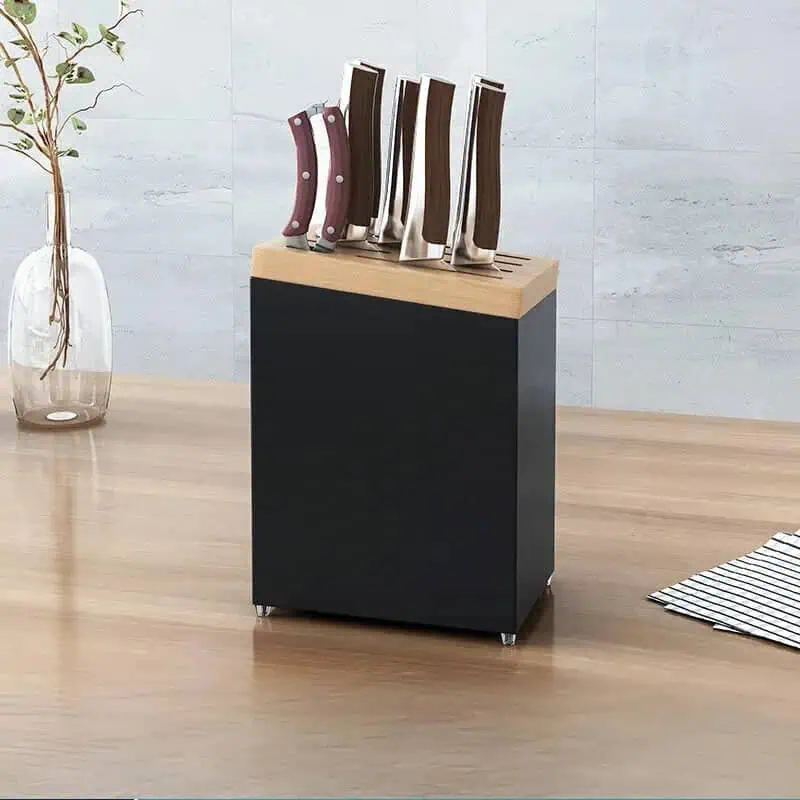 angled-knife-block Angled Knife Block 1