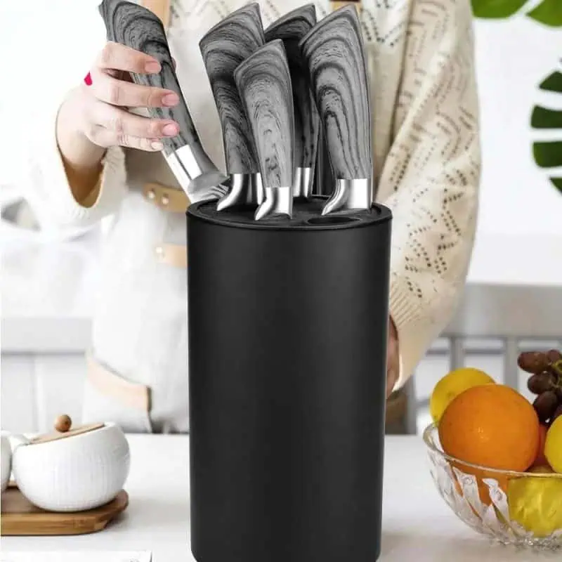 black-knife-block Black Knife Block 1